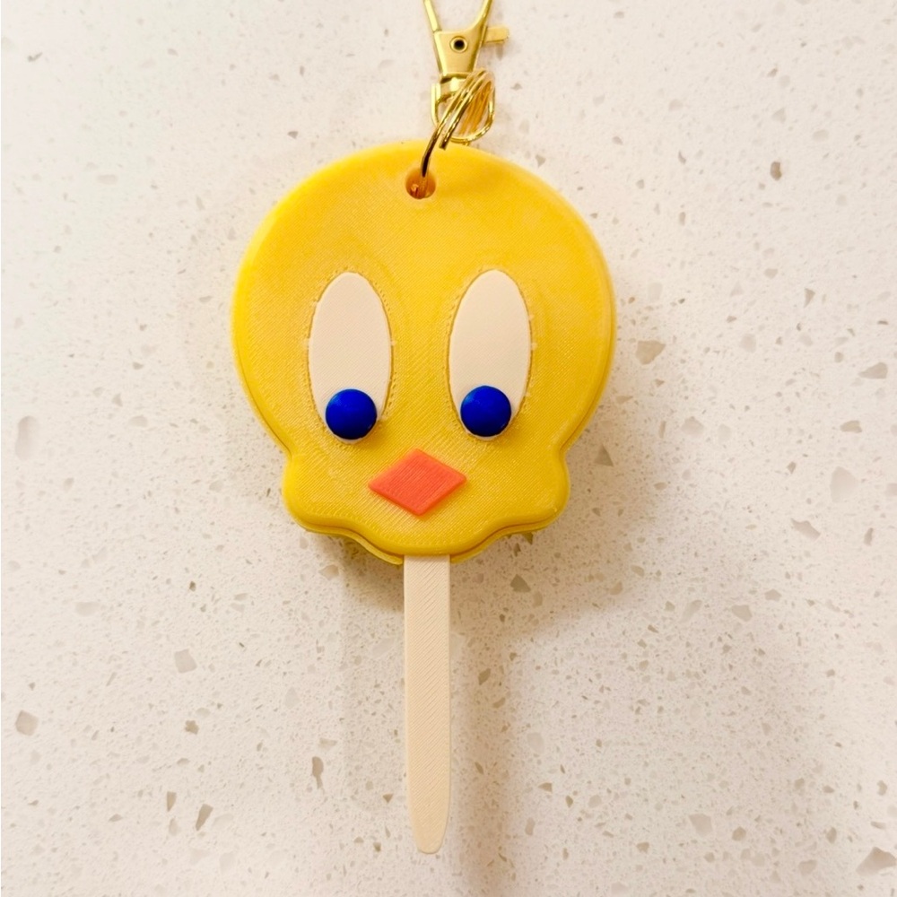 High Maintenance bag charm “Tweety”